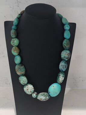 Vintage Sterling Silver Chunky Graduated Turquoise Nugget Necklace